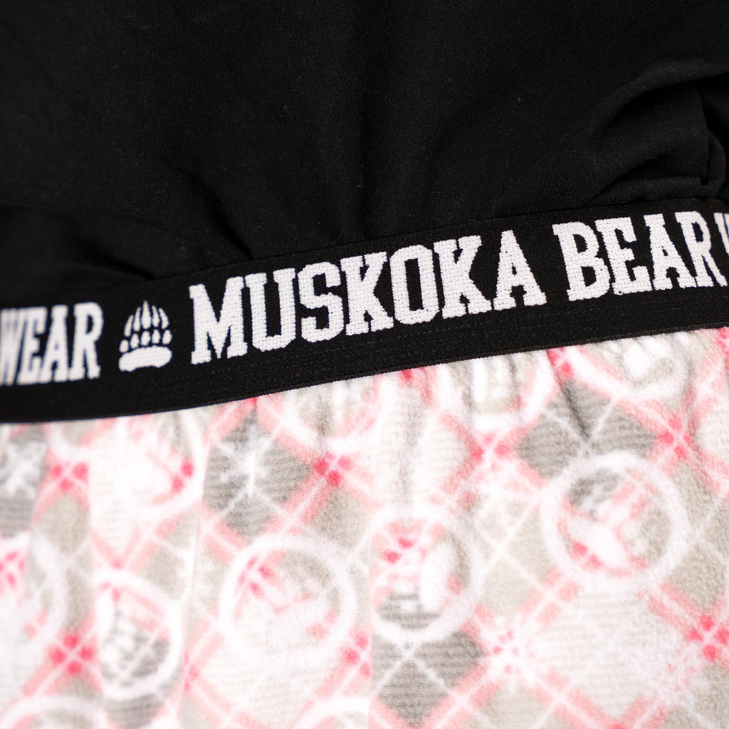 Muskoka Bear Wear – Ladies Christmas Cottage Comfy Shorts in Pink with Grey