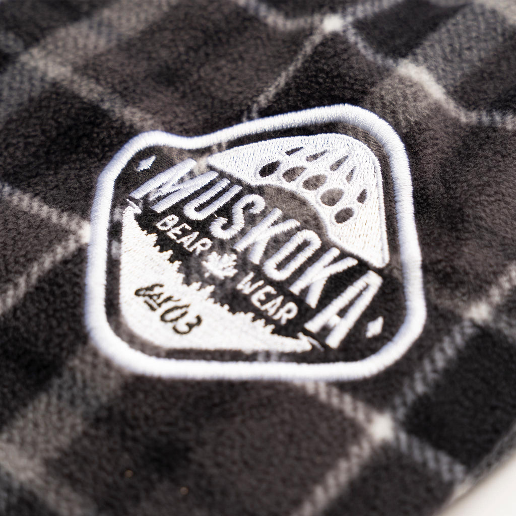 Muskoka Bear Wear – Ladies Cottage Comfy Pants in Dark Charcoal Plaid