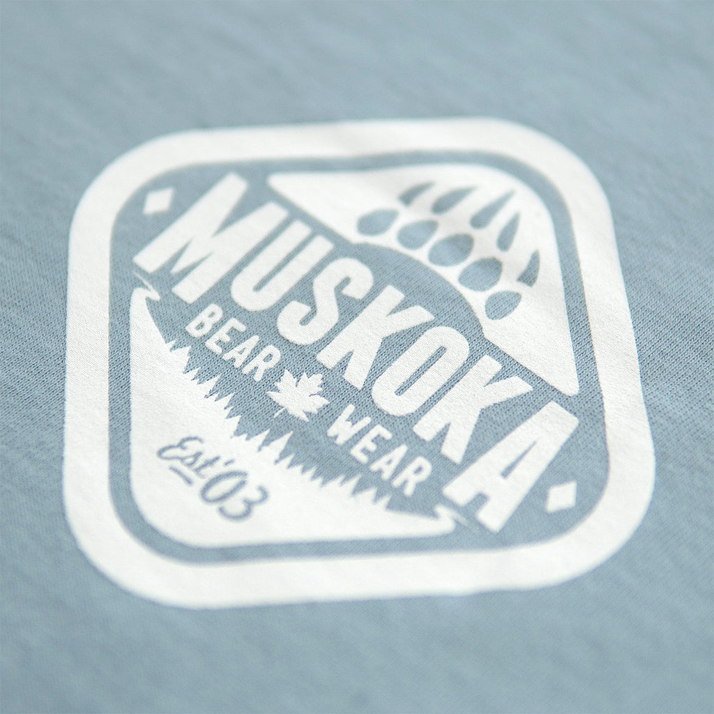 Muskoka Bear Wear – Ladies T-Shirt in Blue Fog with White