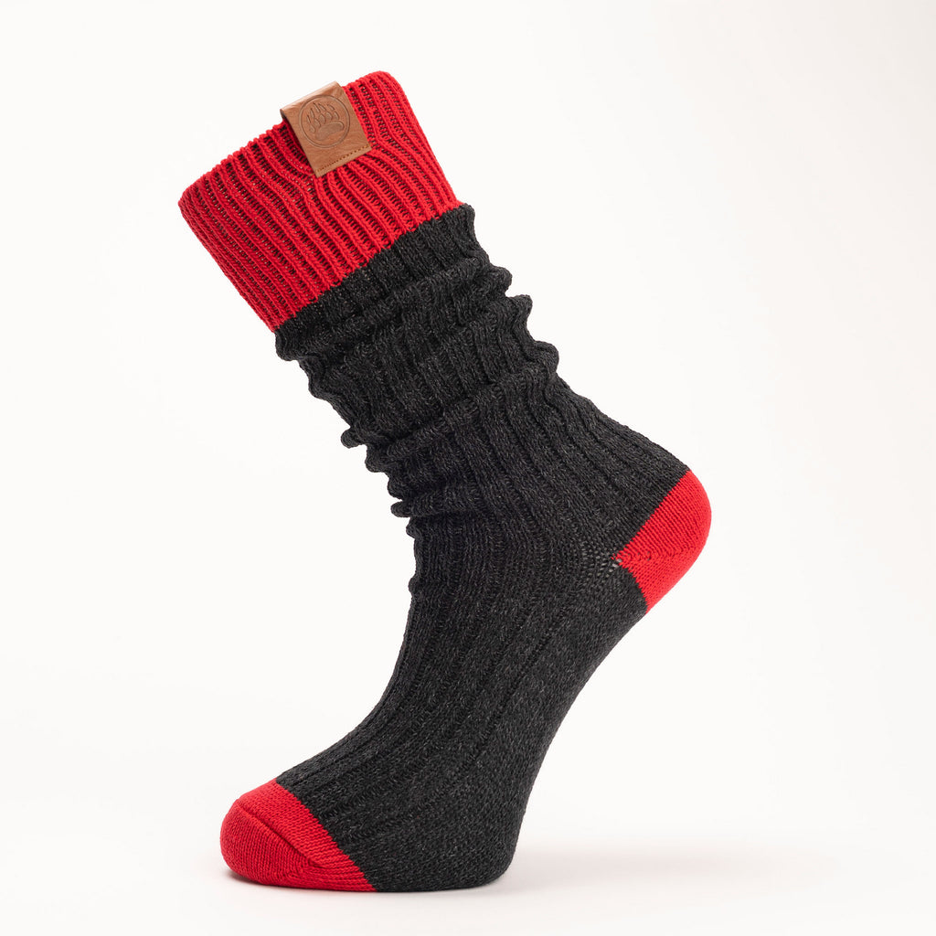 Muskoka Bear Wear – Men's Oxford Socks in Dark Charcoal with Red Band